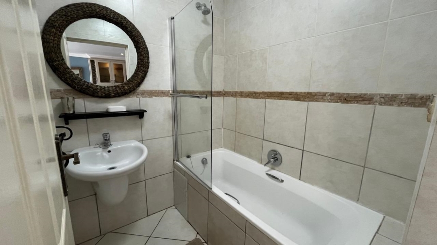 2 Bedroom Property for Sale in Jeffreys Bay Central Eastern Cape